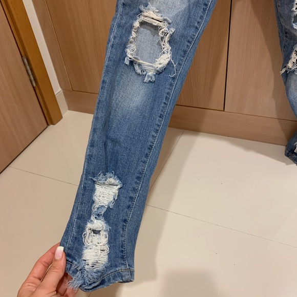 DENIM RIPPED JEANS - Picture 2 of 7